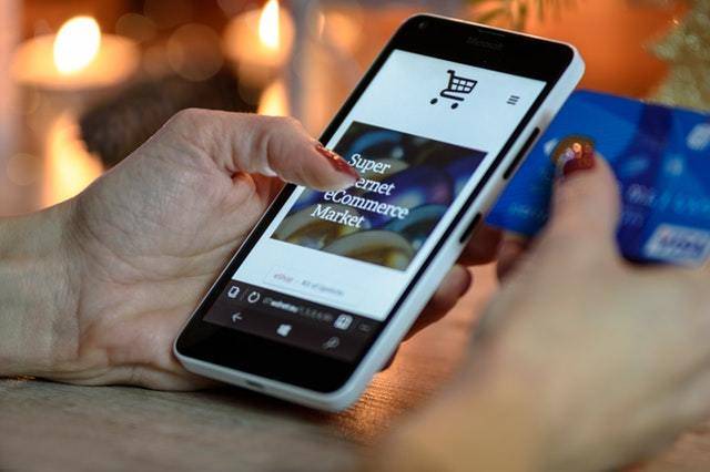Easy checkout process helps a website conversion rate - Midas Creative