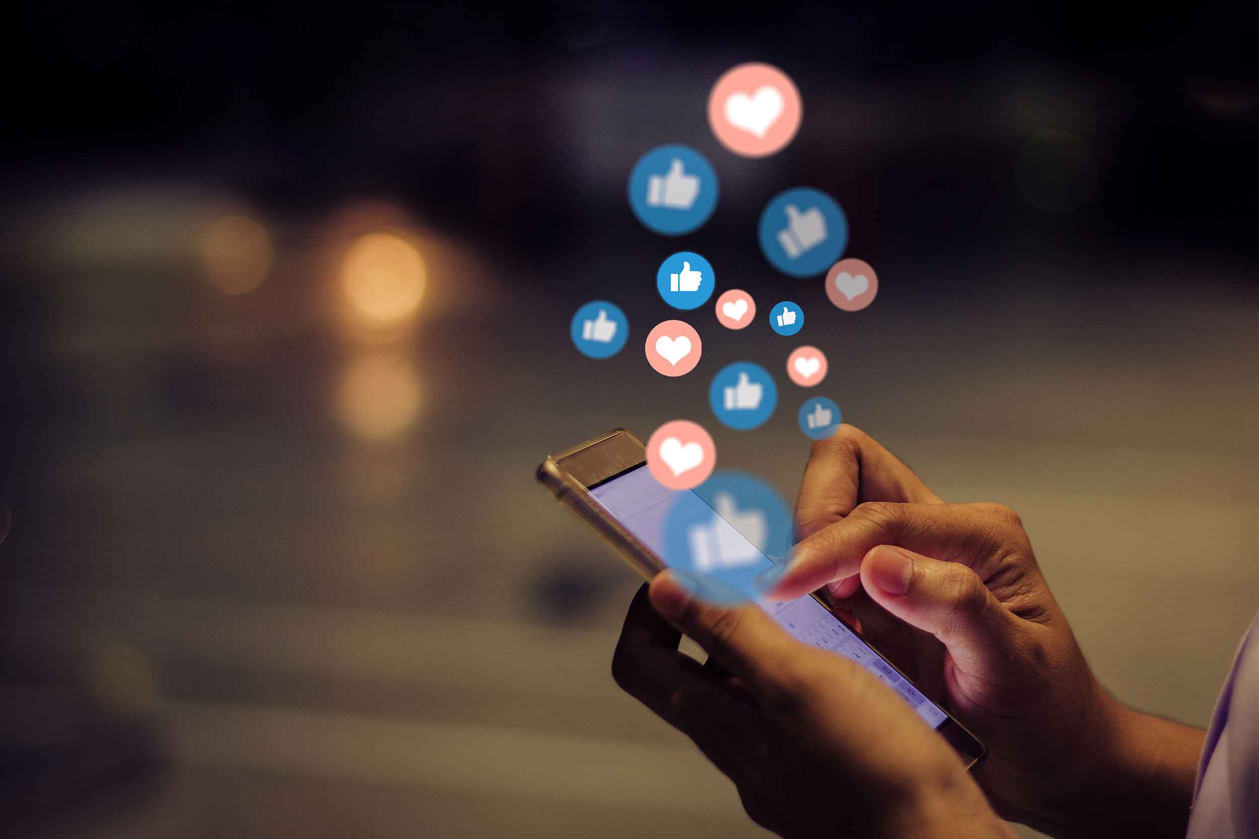 Customer-Service-On-Social-Media-main-image